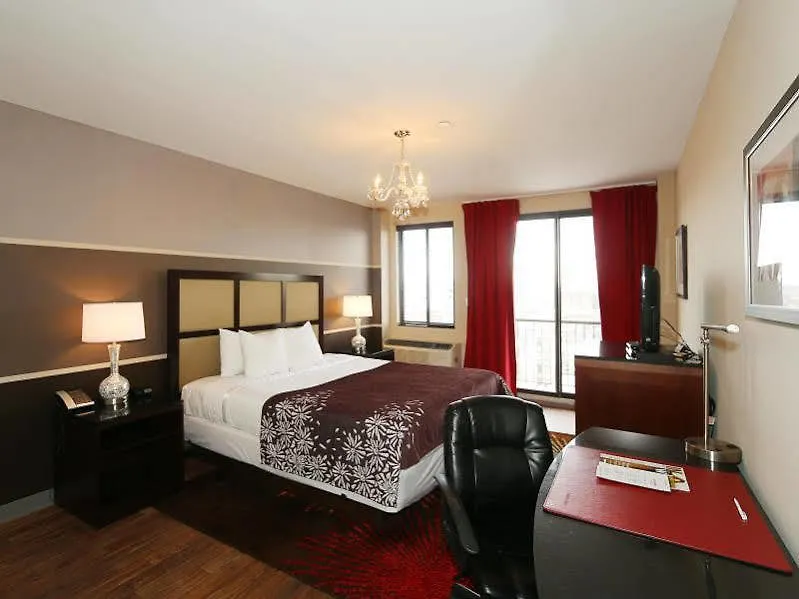 Hotel Vetiver / Manhattan Skyline New York
